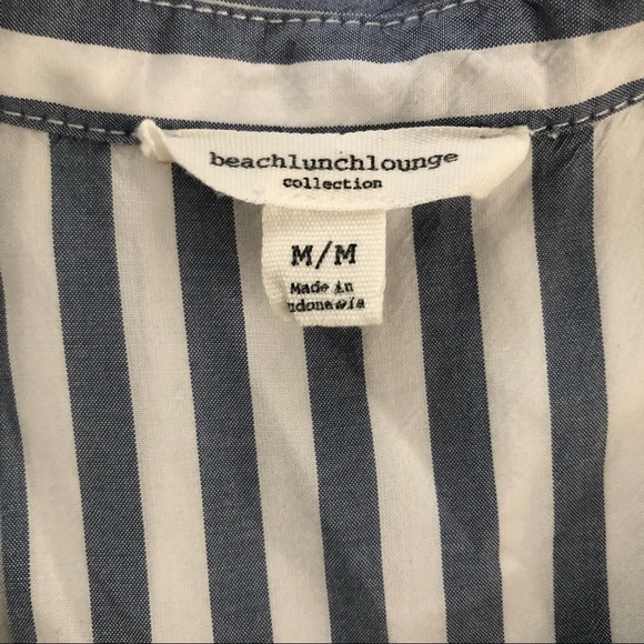 Beachlunchlounge blue and white sleeveless button down size medium - Picture 4 of 6